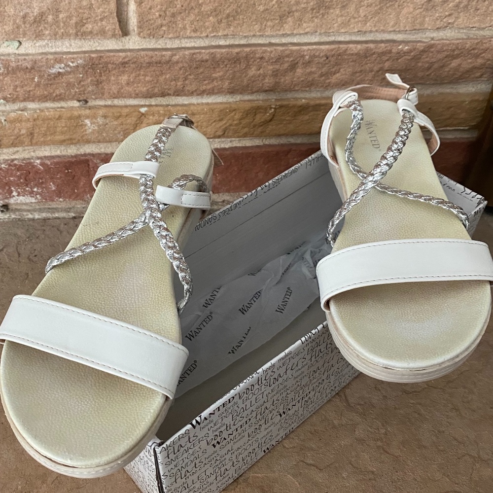 Wanted Womens Sandals Strappy Silver and White Size 7.5